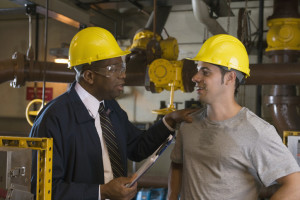 supervisor talking to employee about workplace safety